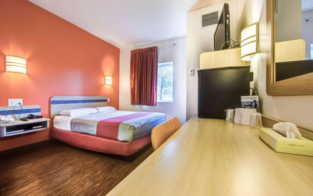 Motel 6 Burlington, ON - Toronto West - Oakville