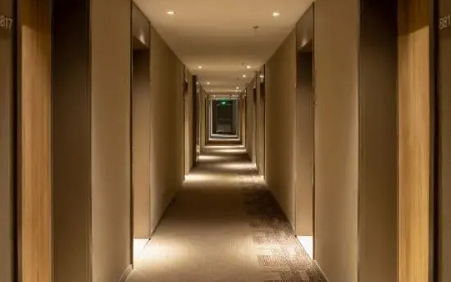 Homeinn · neo (Shijiazhuang Xinbai Square Wanli Temple Pedestrian Street)