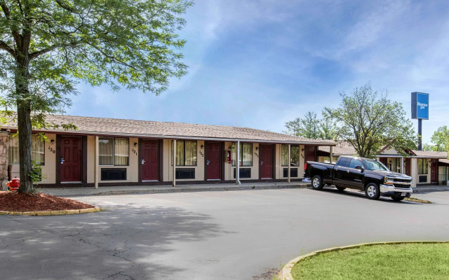 Rodeway Inn Auburn Hills - Detroit