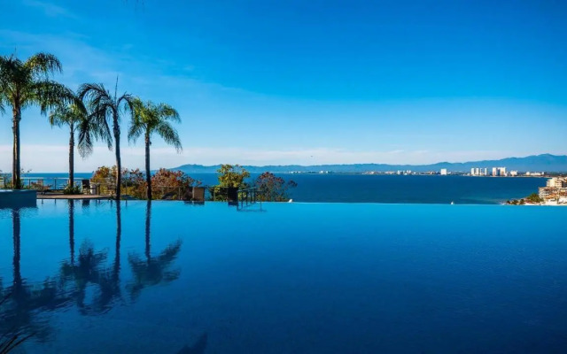 PARAMOUNT BAY 308 Great Views & Relaxing 3BR