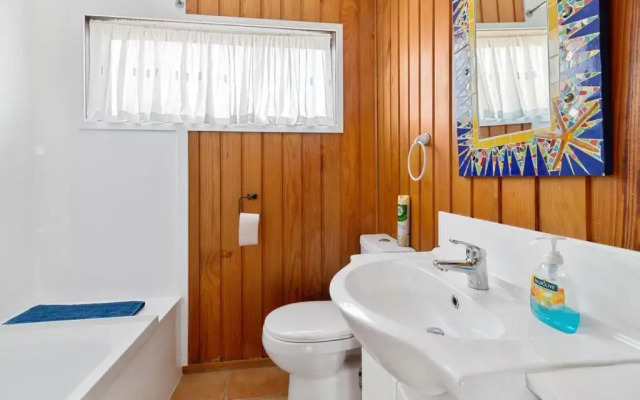 Downtown Mountview - Mt Maunganui Holiday Home