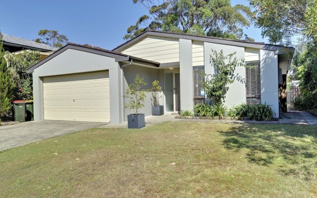 Beach House, 5 Gretel Close