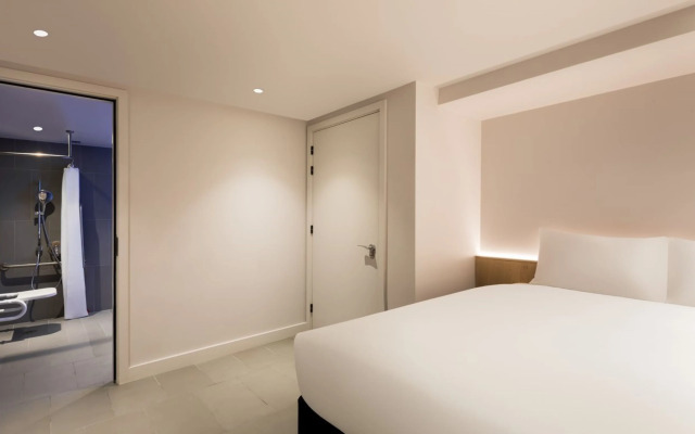 Zedwell Underground Hotel Tottenham Court Road