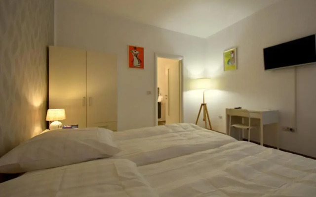 Neferprod Apartments - IS - CAM 02