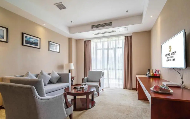 Rezen Hotel Daozhen River & Holiday