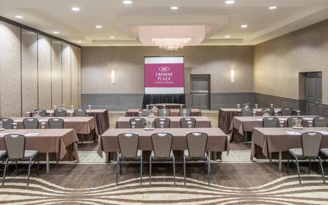 Crowne Plaza Suffern - Mahwah, an IHG Hotel