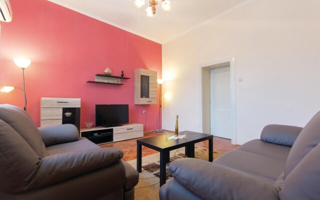 Stunning Home in Pula With Jacuzzi, Wifi and 2 Bedrooms