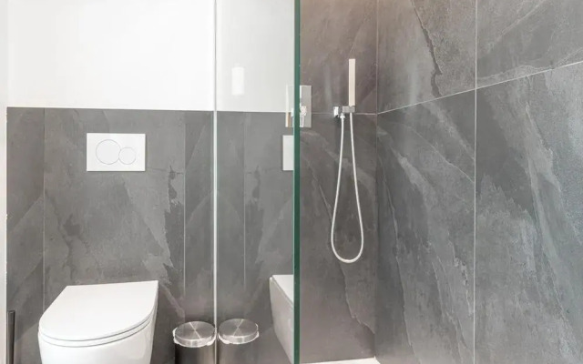 Icon H 308 Suite Micro-living