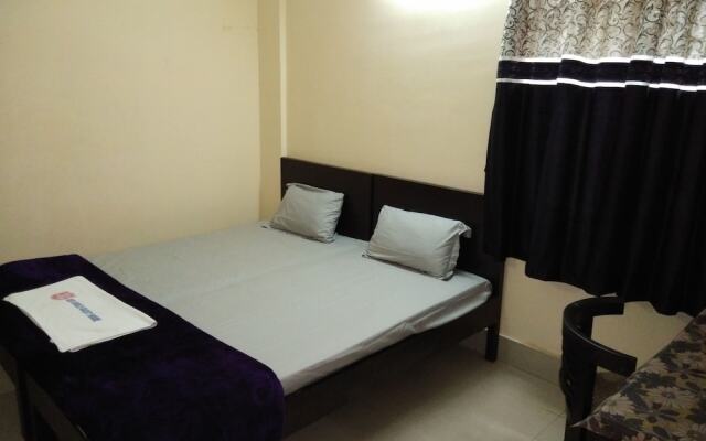 The Salvation Army Red  Shield Guest House - Hostel