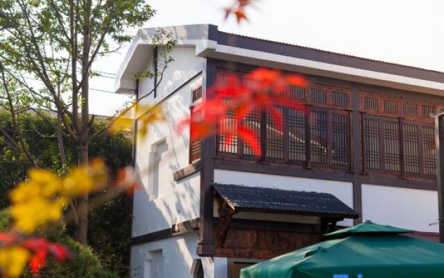 Shusheng. No.1 Courtyard of True Floor Heating (West Lake Lingyin Store) – Exterior – Hangzhou