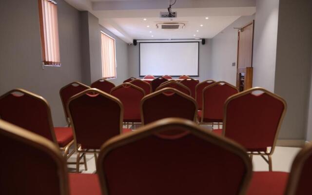 Hotel Grand Alleppey