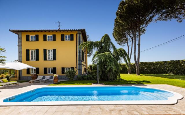 Villa Luigina 8 in Capannori