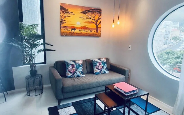 Urban Elephant Express The Flamingo