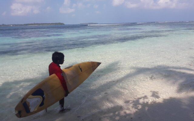 Muli Inn Surf View Maldives