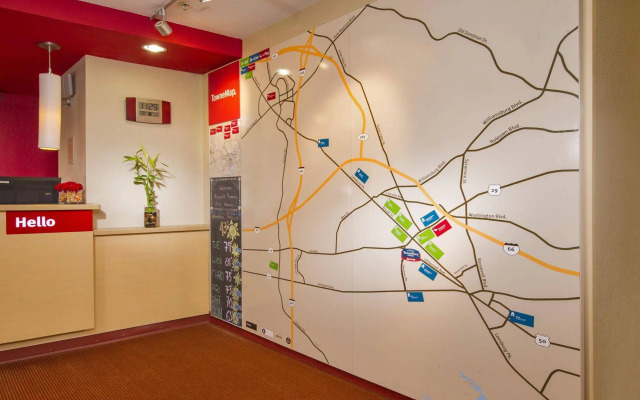 Sonesta Simply Suites Falls Church