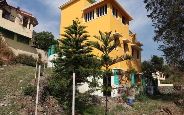 OYO 14131 Home Cozy Studio Mehragaon