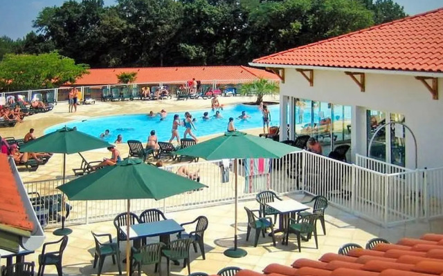 Cassen Holiday for Eight Guests