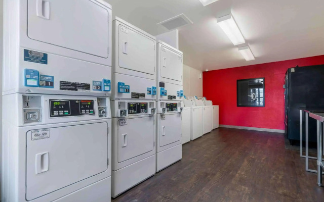 Extended Stay America Suites Santa Rosa South
