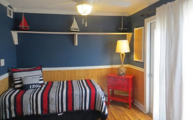 Comfort Breeze by RedAwning