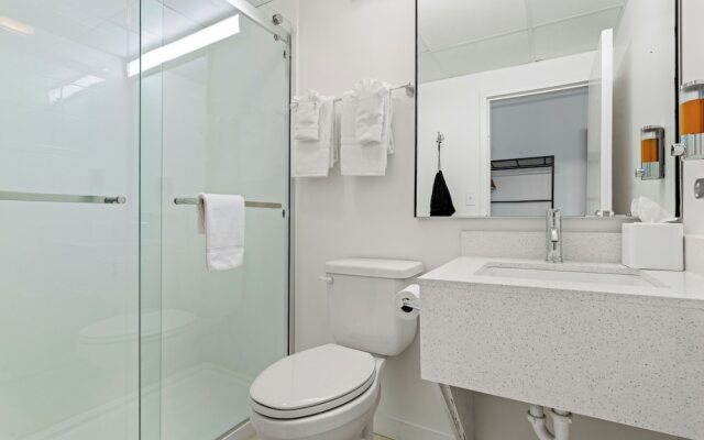 Hotel Manteo, Trademark Collection by Wyndham