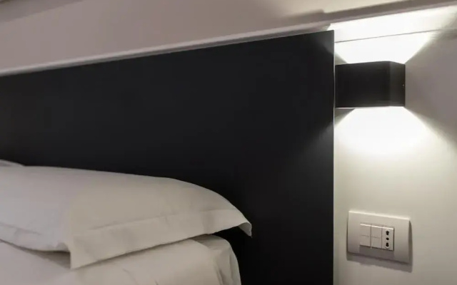 Отель Five Boutique Rooms