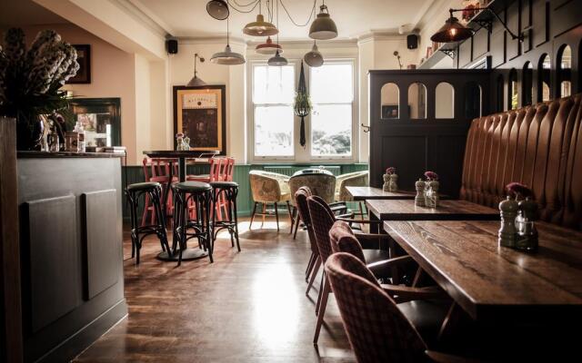 The Queen's Head