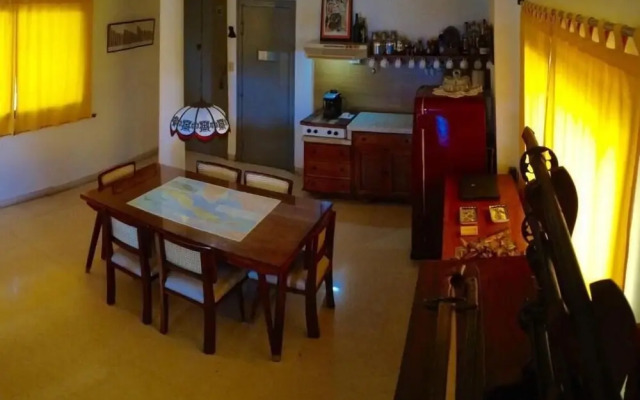EL81 Guesthouse