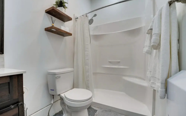 Pasco Studio Vacation Rental w/ Private Patio!