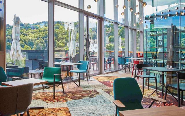 Novotel Lyon Centre Confluence Bord de Saone
