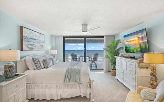 Vast Oceanfront Views Pool Patio Tennis