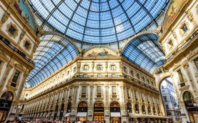 Home Flowers Milano