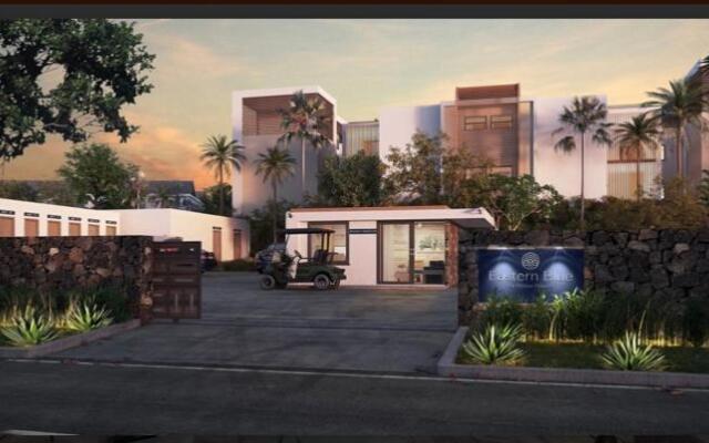 Eastern Blue Beachfront Luxury Apartment