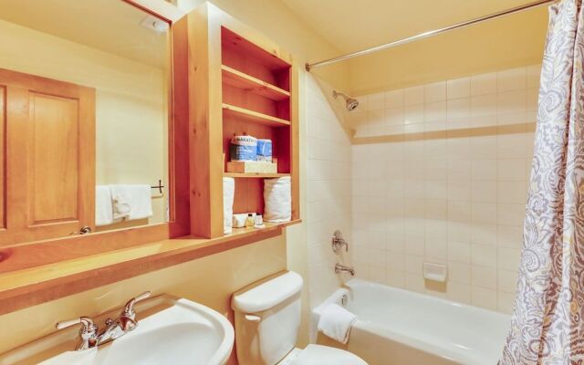 Expedition Station #8623 by Book by Owner