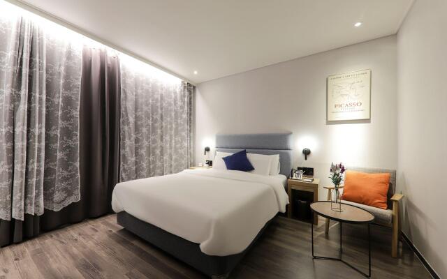 YAJA Hotel