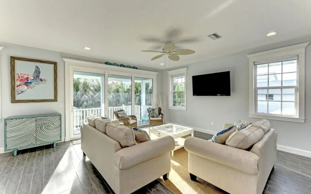 Coconut Breeze Estate