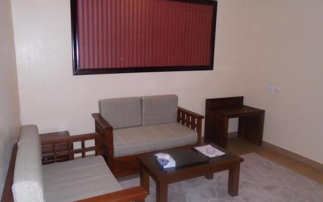 OYO 336 Barjas Hotel