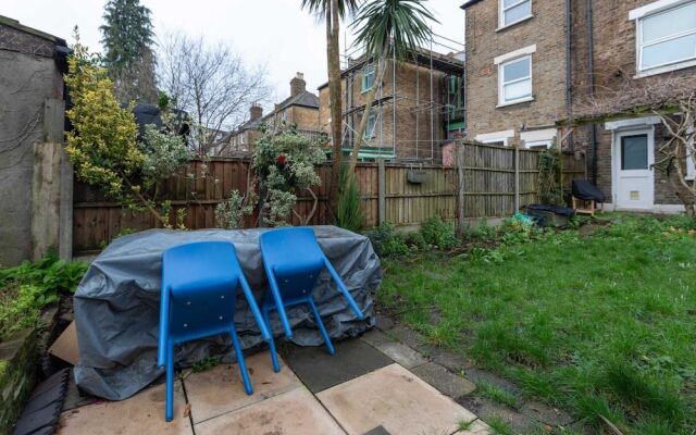 Rustic Modern 1BD Flat W/garden Stoke Newington!