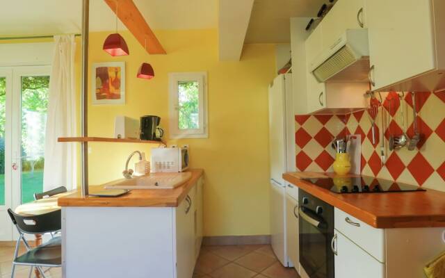 Spacious Holiday Home in Vaison-la-romaine With Garden