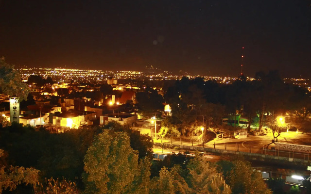 Hotel Pie de la Sierra