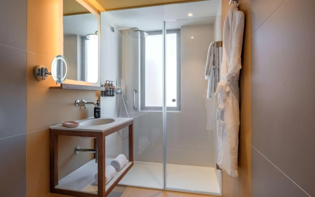 Canopy by Hilton Cannes