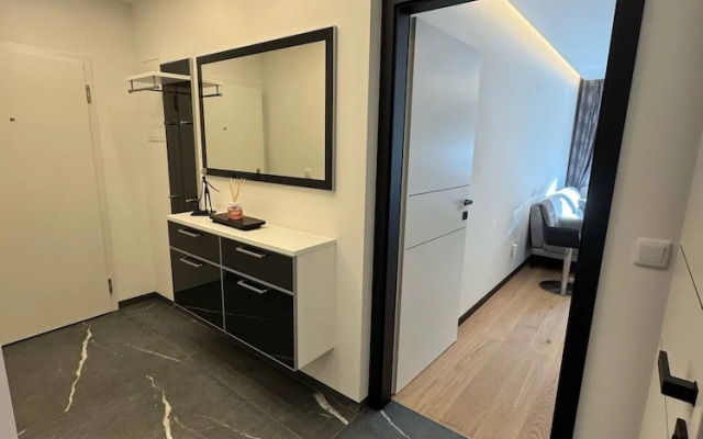 Stylish Apt Near Belvedere 15 Min to Center