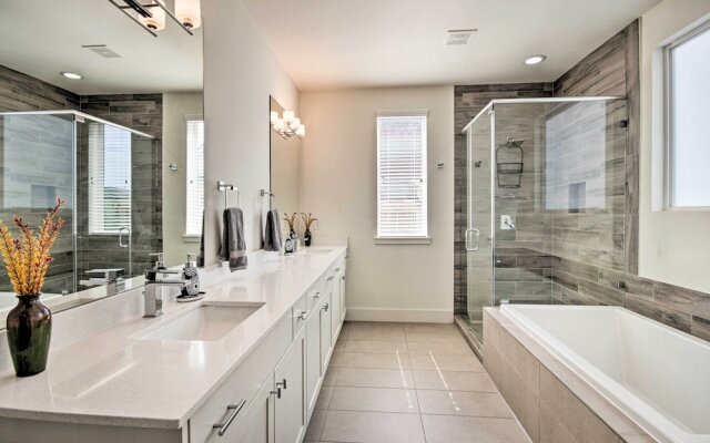 3-story Home Near Museums, Nightlife & Downtown!