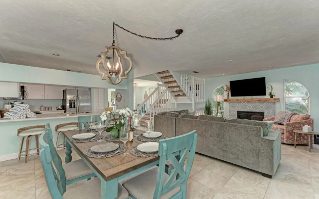 Island Serenity - 6250 Holmes #54