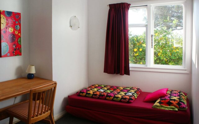 42b College House