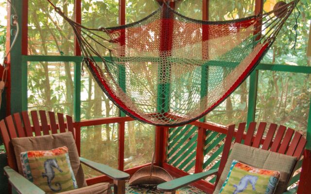 Walaba Eco Lodge - Hostel