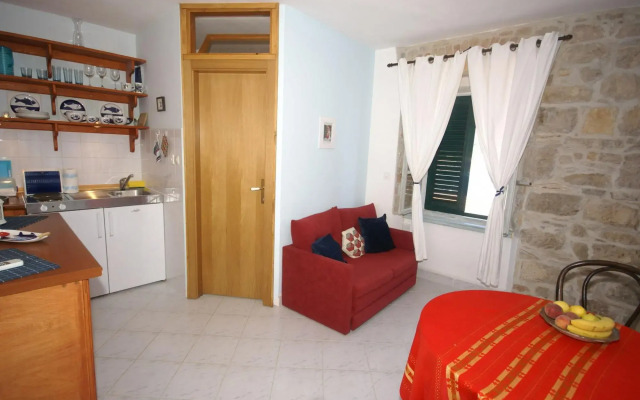 Coastal Apartment in Vis Near sea