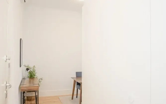 Liiiving in Porto-City View Apartment 2F