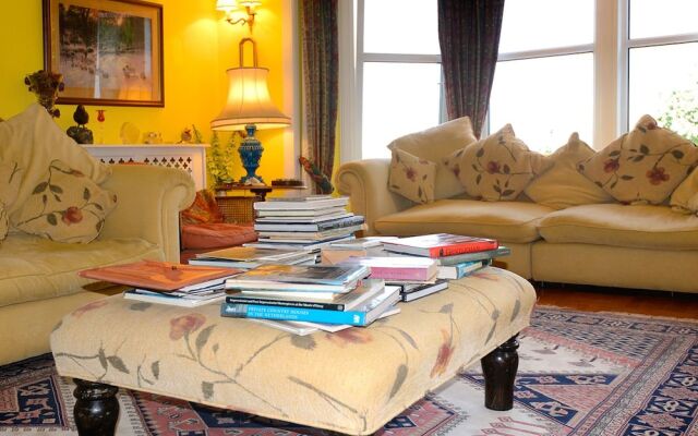 OYO Craigadam Hotel