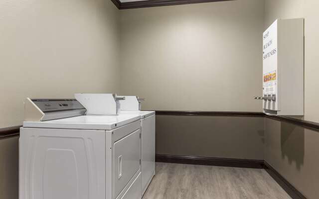 Best Western Plus Duncanville/Dallas