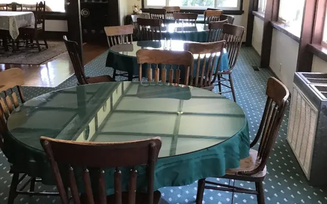 Mount Shasta Ranch Bed and Breakfast
